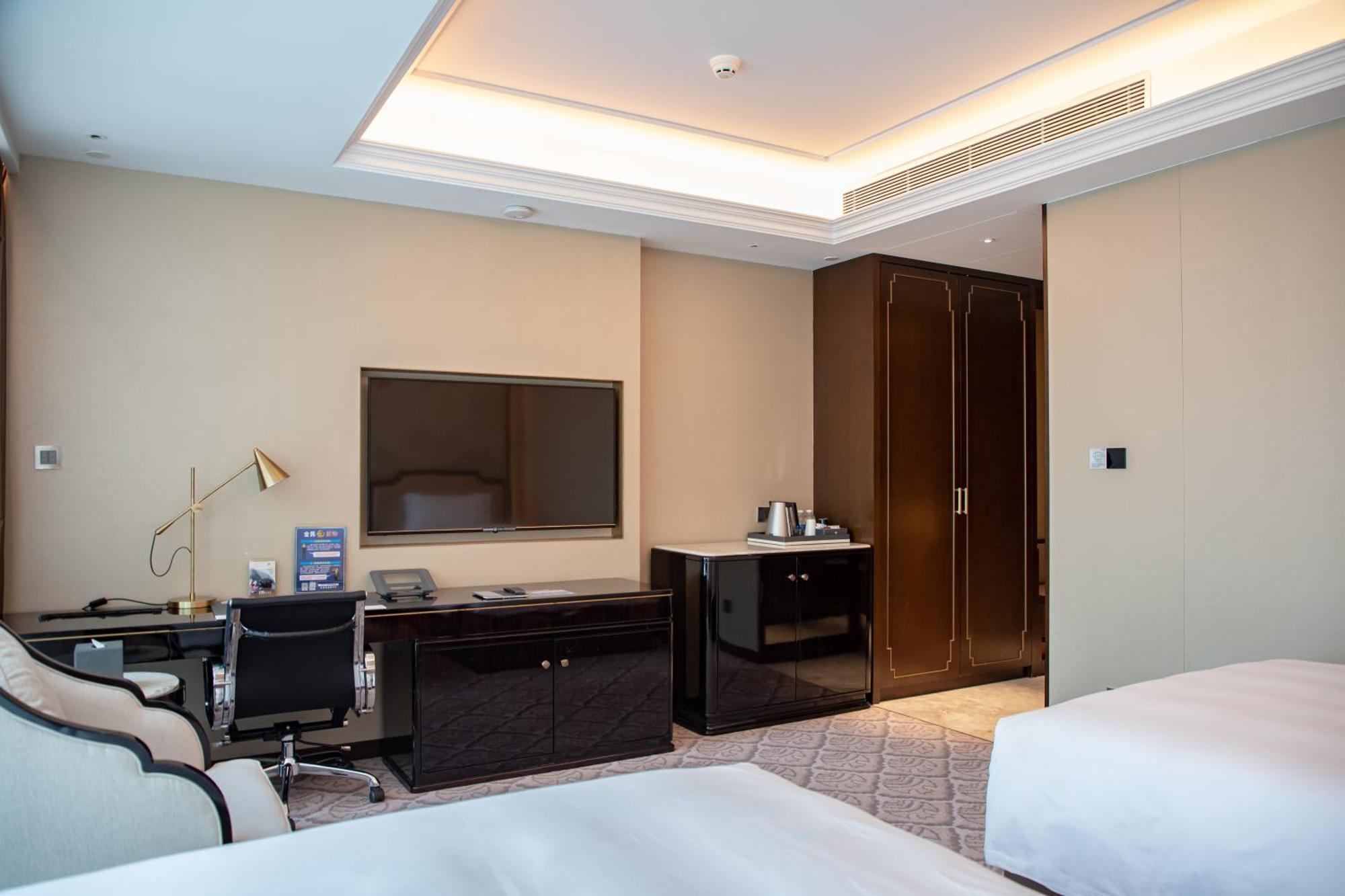 The Yun Hotel Foshan Nanhai-Free Shuttle Bus To Pazhou Exterior photo